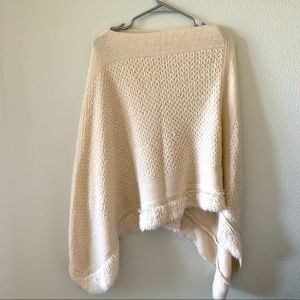 Do Everything in Love, cream shawl, faux fur trim, one size